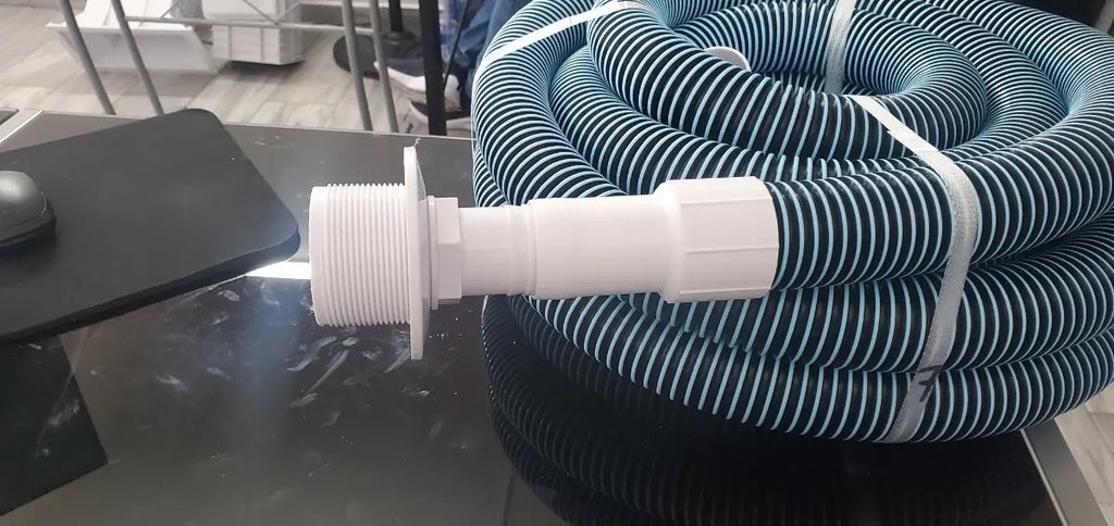 SOLO MELI - ADAPTADOR PARA MANGUERA DE ASPIRADO MARCA PANDA DE 1.5  A 1.